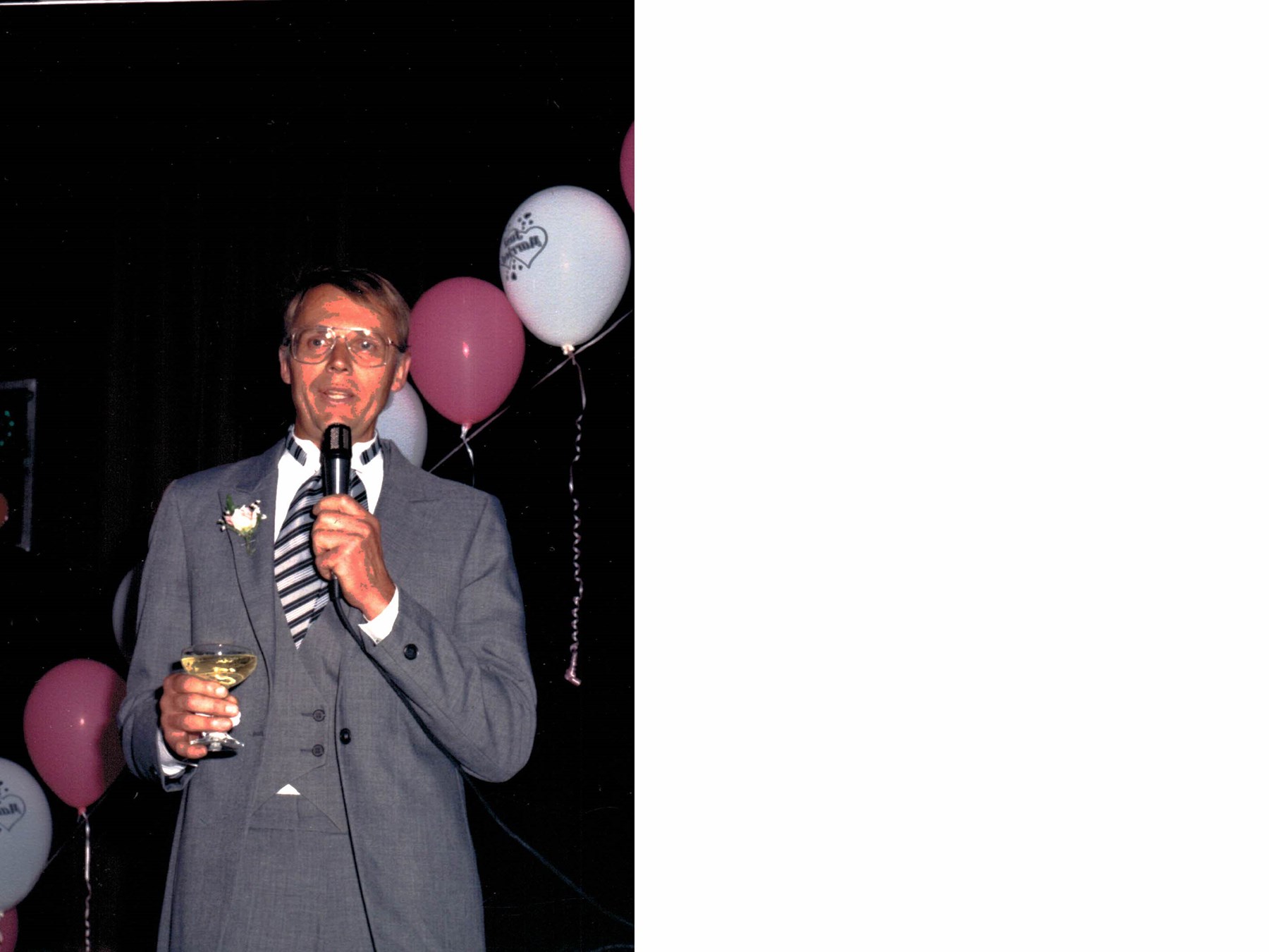 Obituario de Roy George Wolf