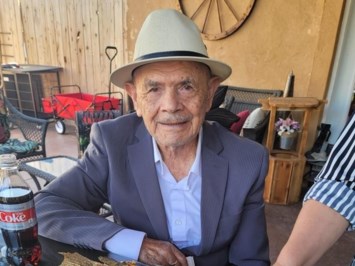 Obituary of Esteban Ayala León