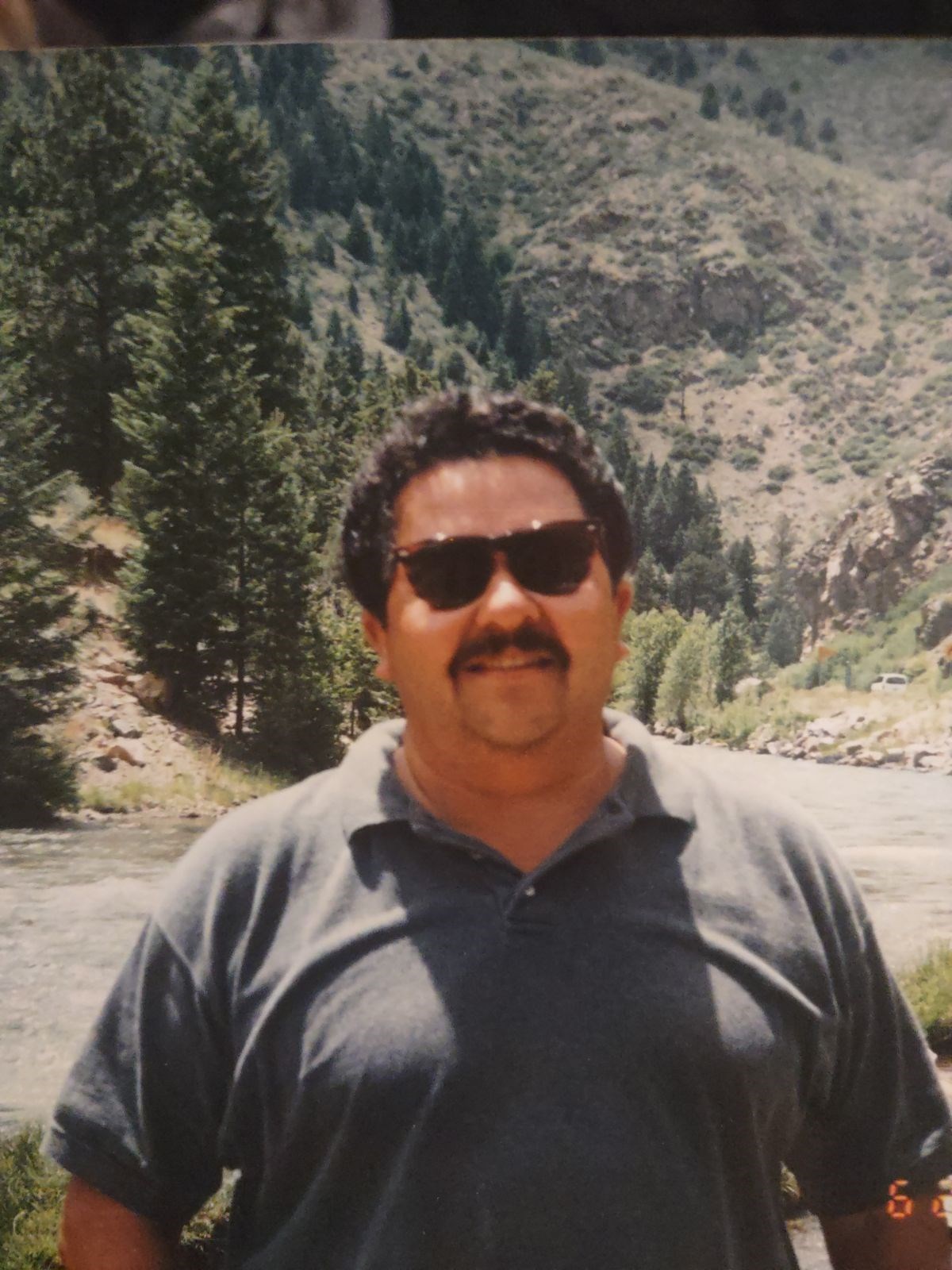 Obituary of Jose Armando Molina Sr.