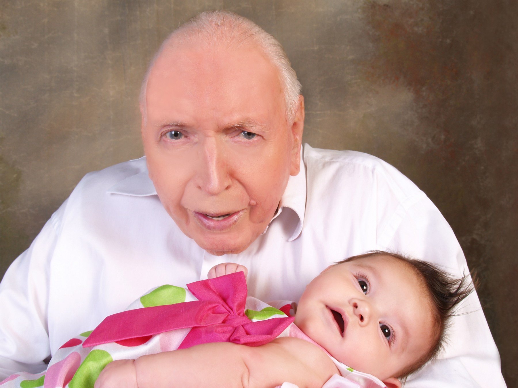 Avis de décès de George James Hefner