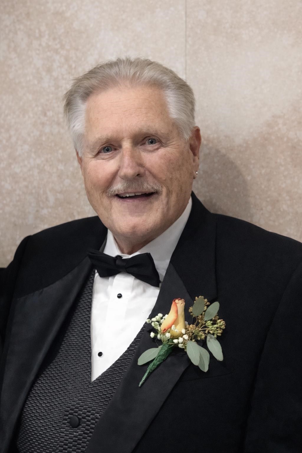 Obituary of Robert Bucking