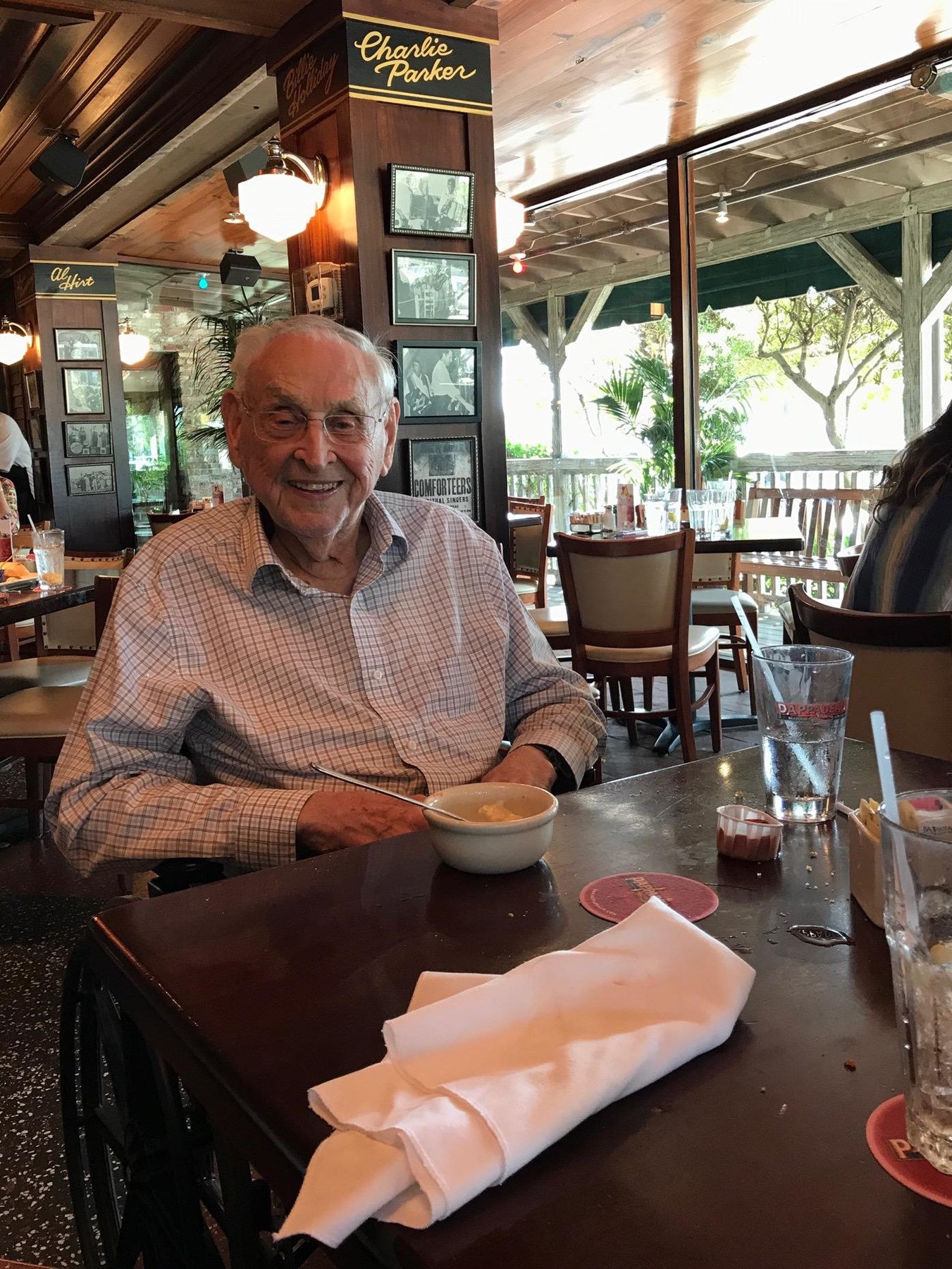 Obituary of Edward H Munger