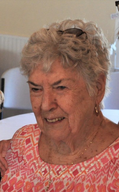 Obituary of Helen L. Parmenter
