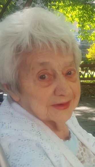 Obituary of Réjeanne (Dupuis) Barrette