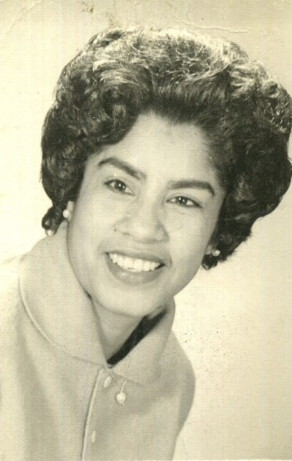 Obituario de Esther Sanchez