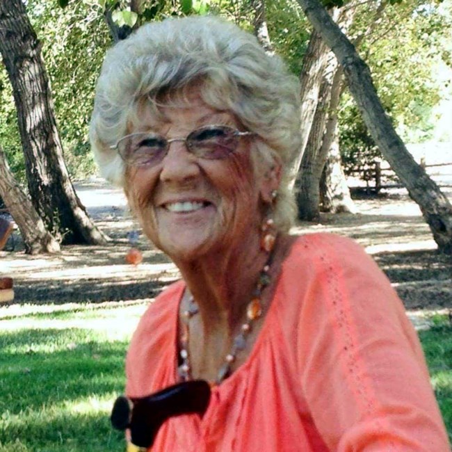 Obituario de Pauline M. Farrar
