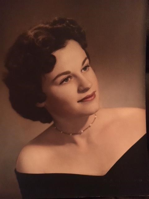 Obituary of Gloria Connolly