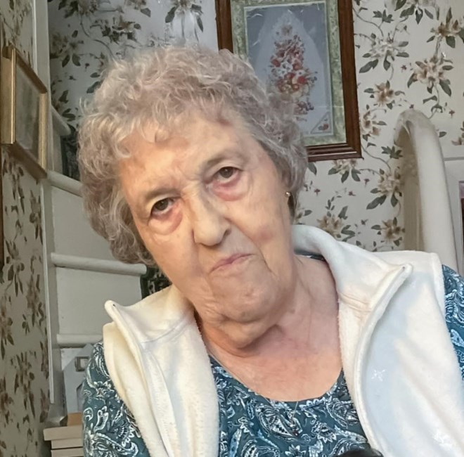 Obituary of Lois Loreen Fallis