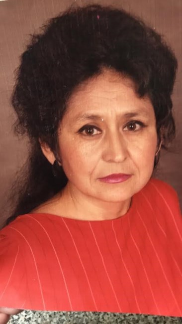 Obituary of Reina Salgado