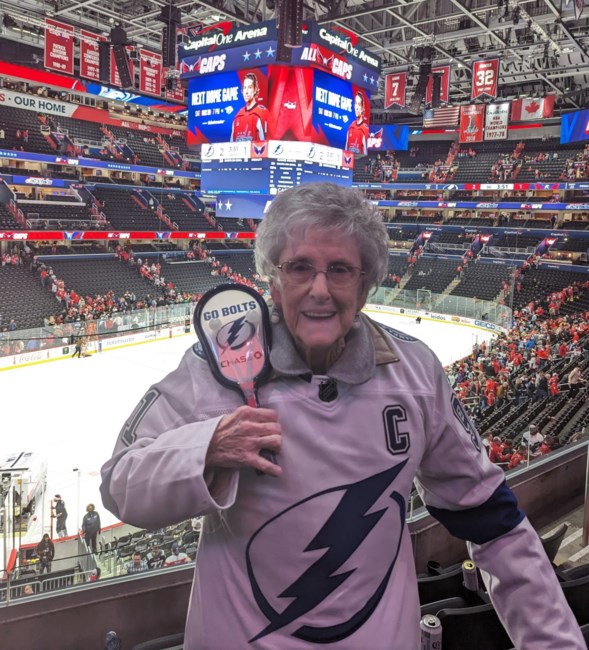 Obituary of Carrie E Bricker