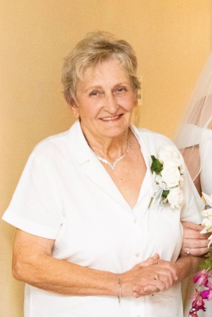 Avis de décès de Kathleen Esther Solberg