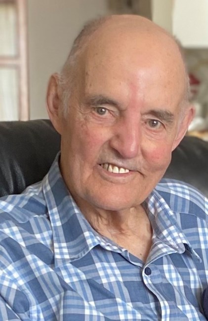 Avis de décès de Clifford Frederick Holt