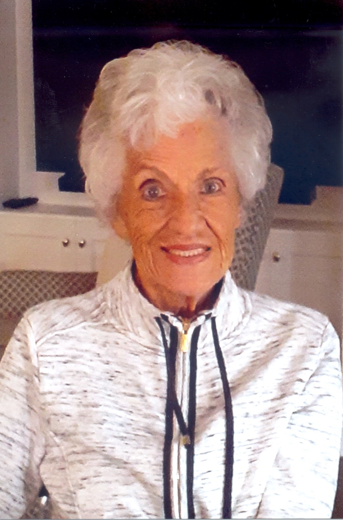 Obituary of Delores E. Hebbe (Szymanski)
