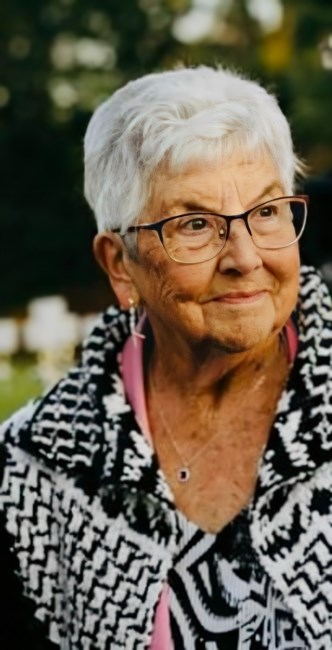 Obituary of Marlene Ellen (Woolsey) Dow