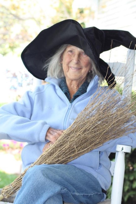 Obituary of Betty T. Schniers Leonard