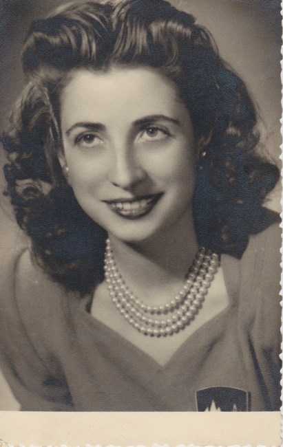Obituary of Estrella Salgado