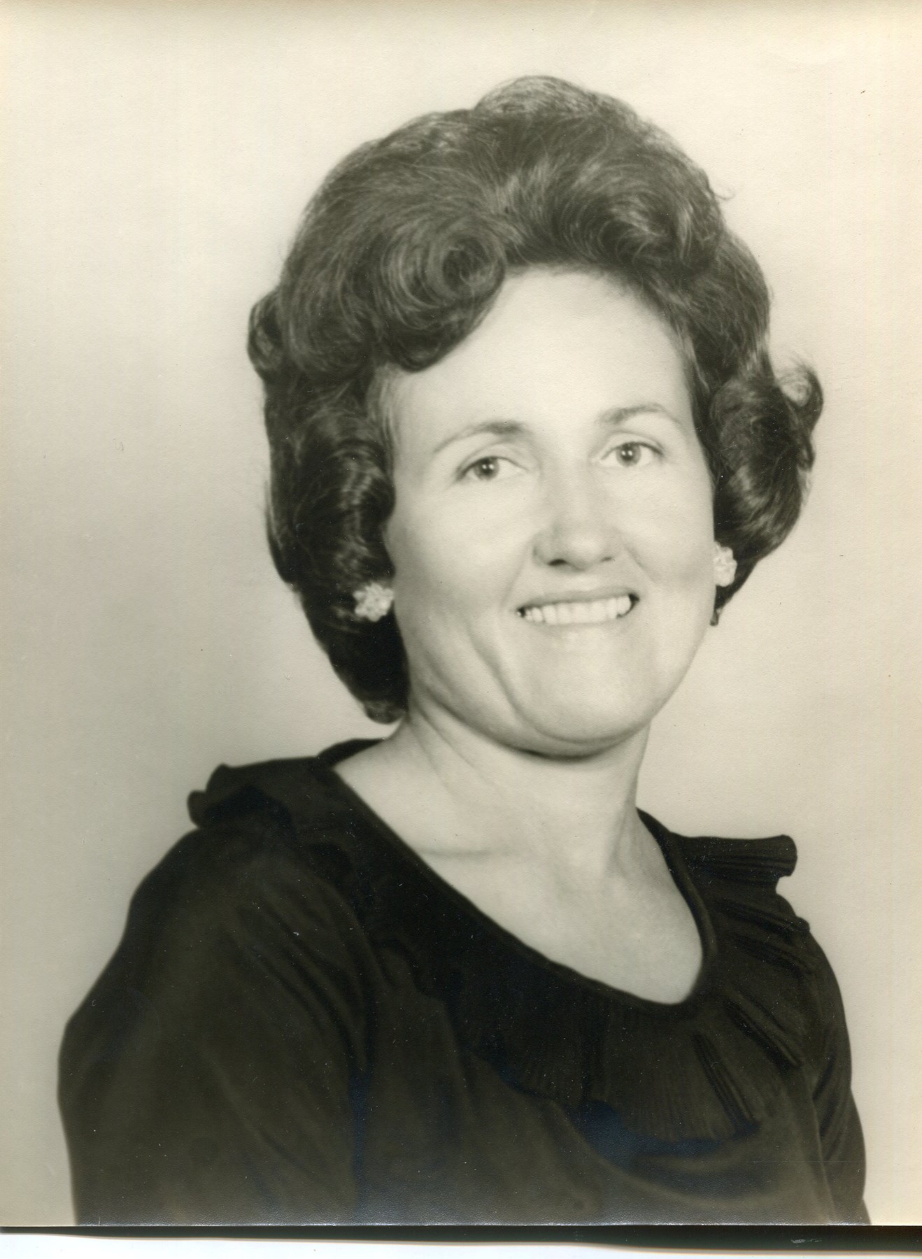 Obituario de Vesta Mae Collier