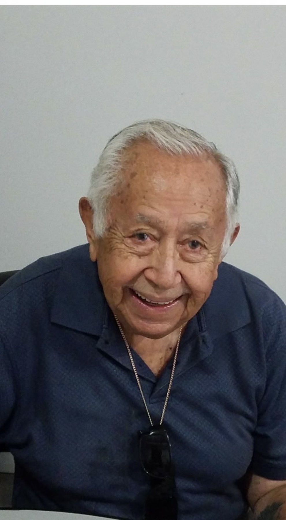 Obituary of Eduardo Olivares Sr.
