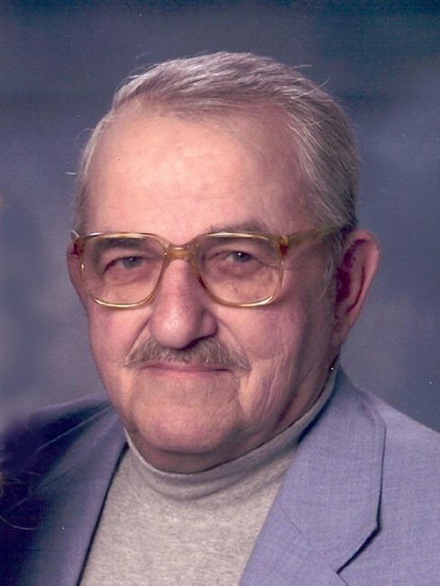 Obituario de Walter E. Moore