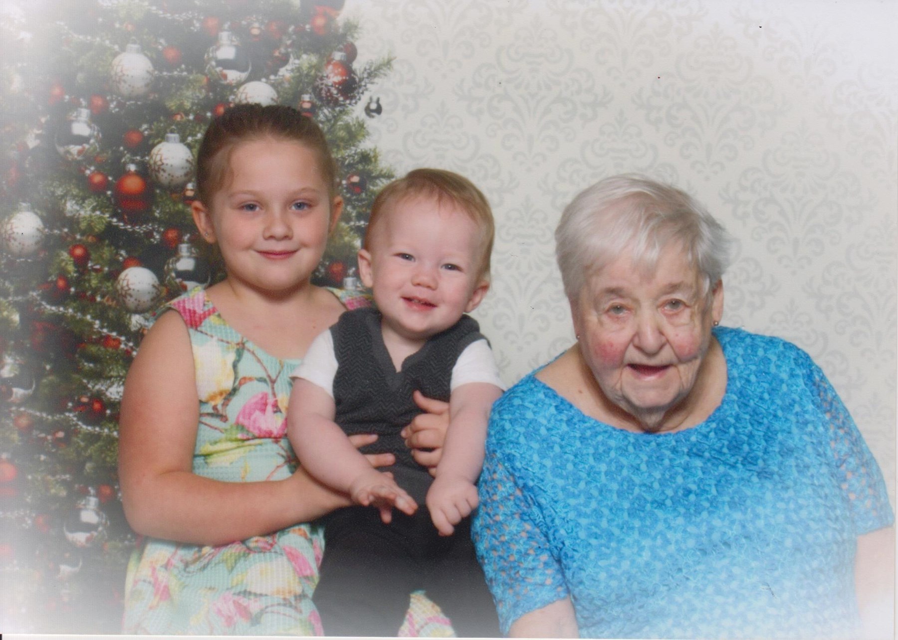 Obituario de Joan Alley