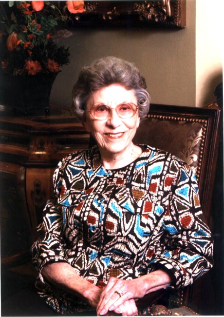 Obituary of Mary Lou Riley Straughan