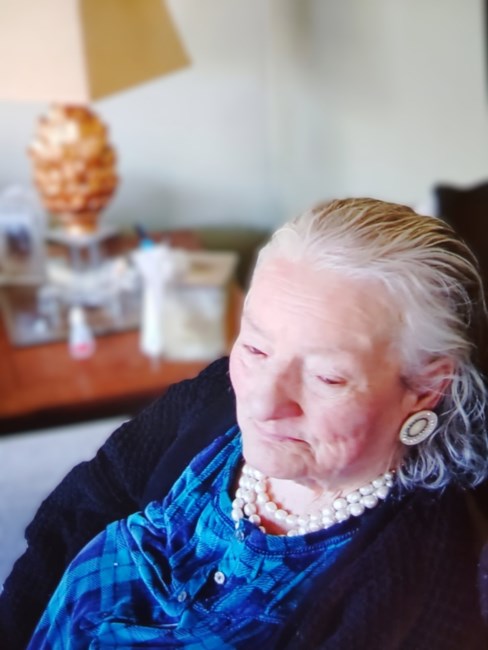 Obituary of Adolfine Betti Zerr-Hernandez