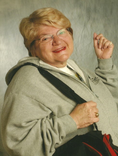 Obituary of Joan Thom