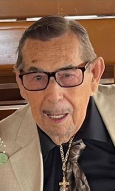 Obituary of Manuel Macias