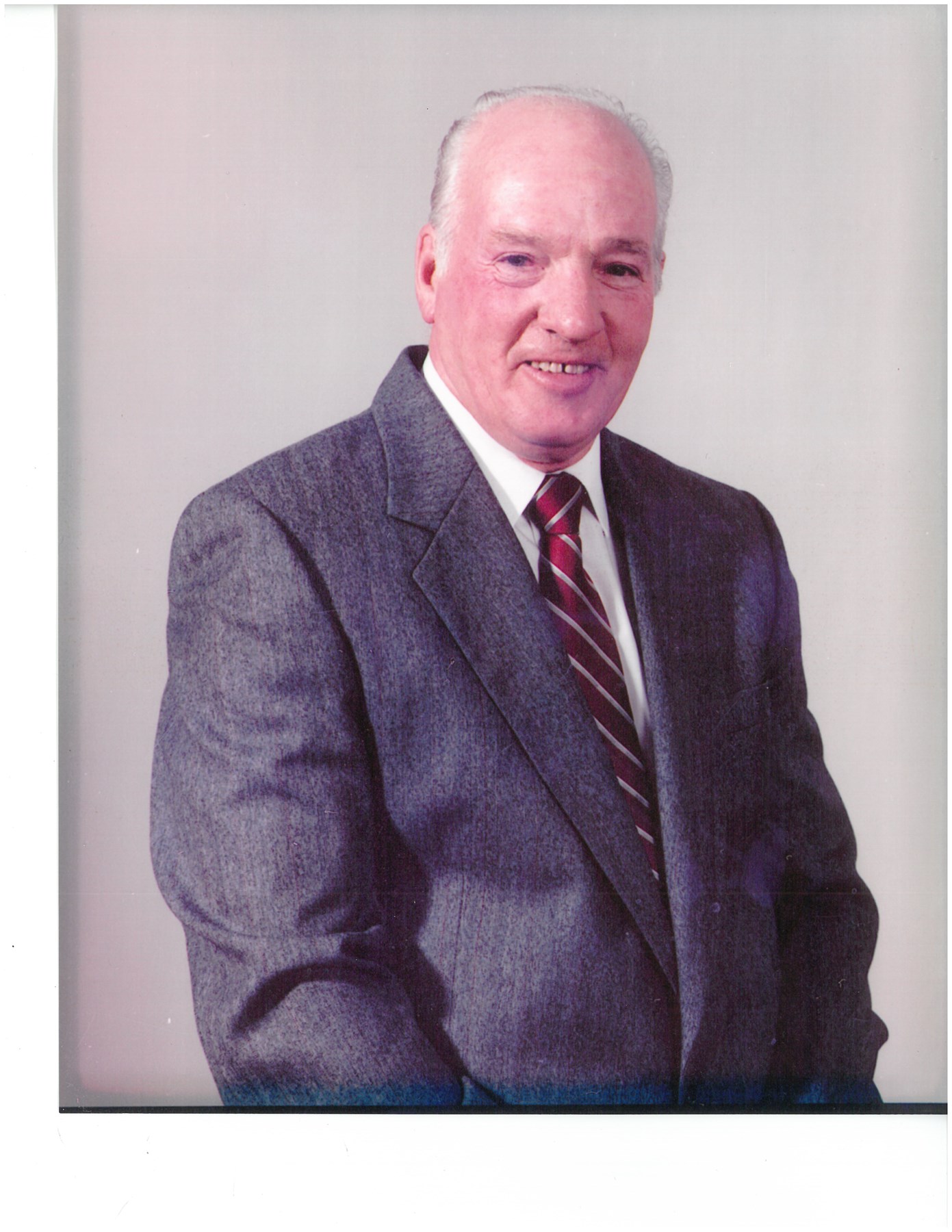 Obituary of Gregory Martin MacMullin