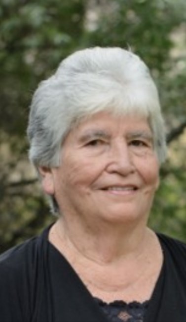 Obituary of Elvira Flores