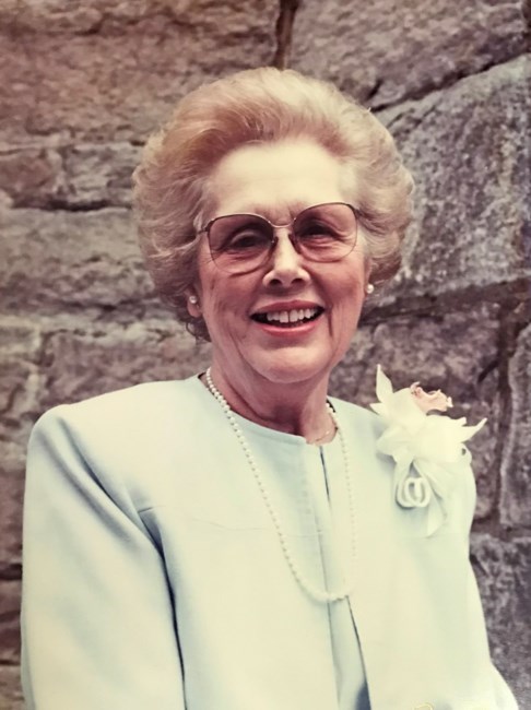 Obituary of Marie Finch Snakenburg