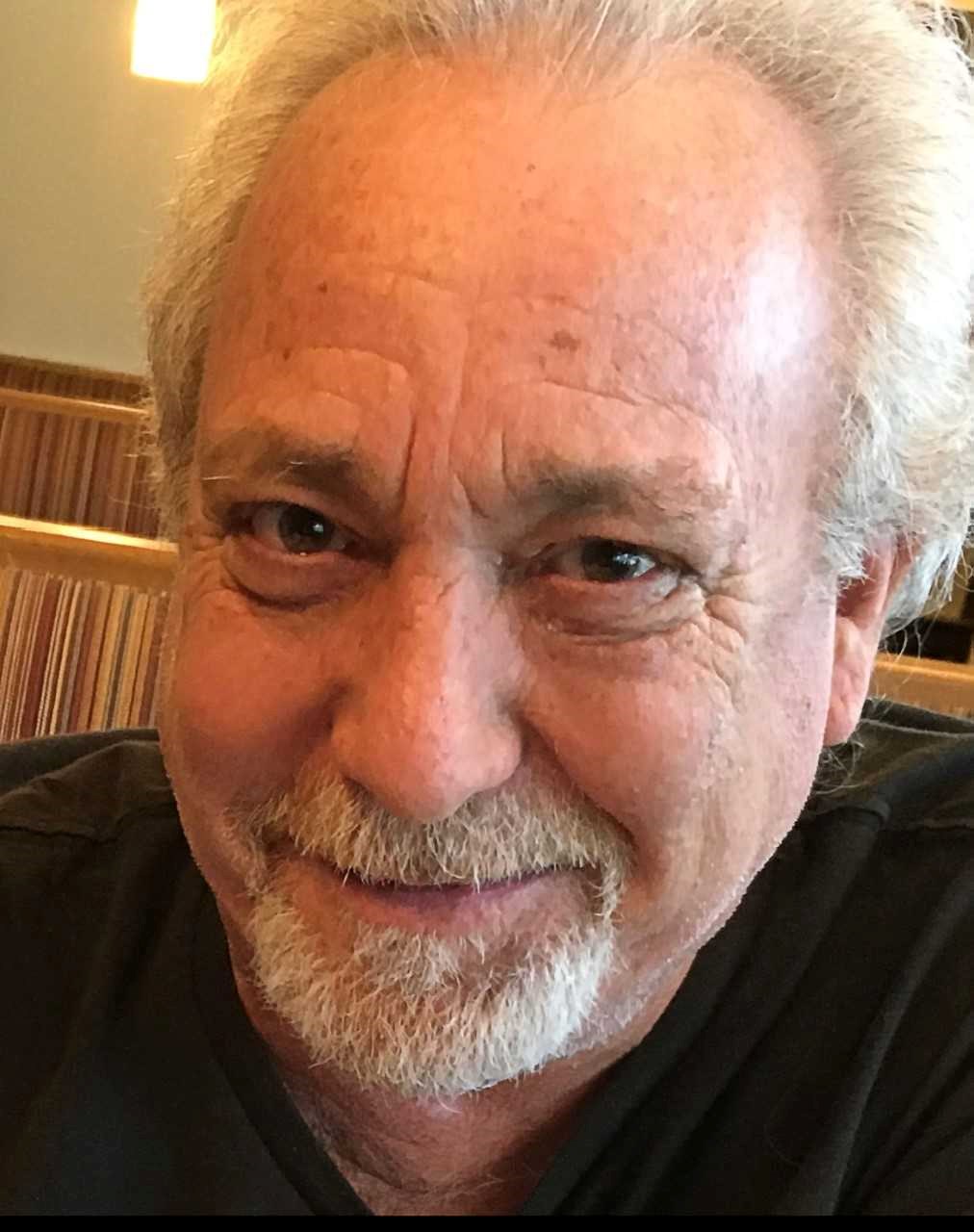 Obituario de Ronald M. Brooks