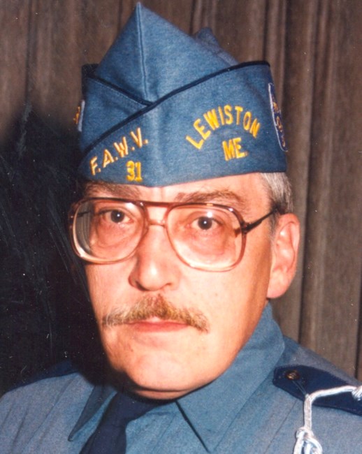 Obituario de Paul A. Desrochers