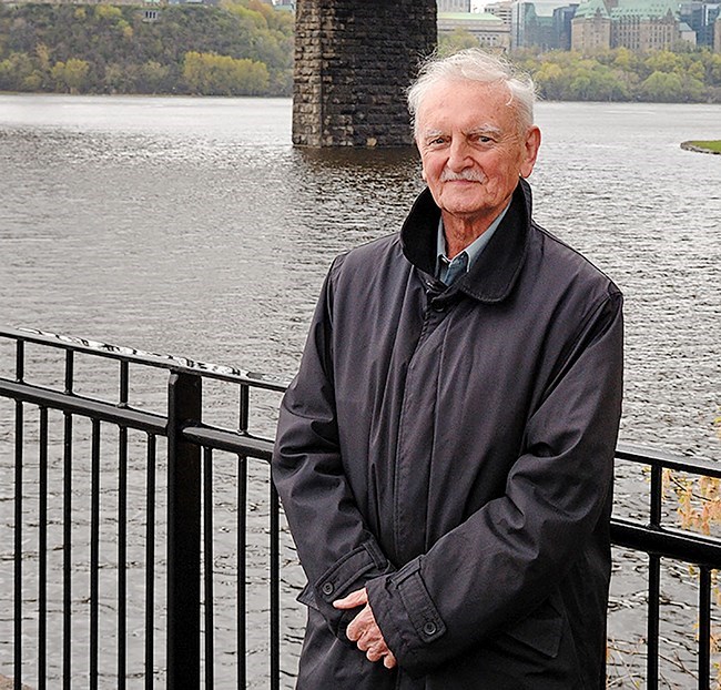 Avis de décès de Hubert Raymond William Newhouse