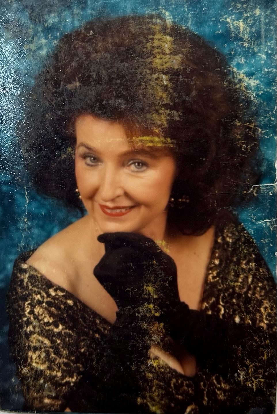 Obituary of Dorothea Roberts