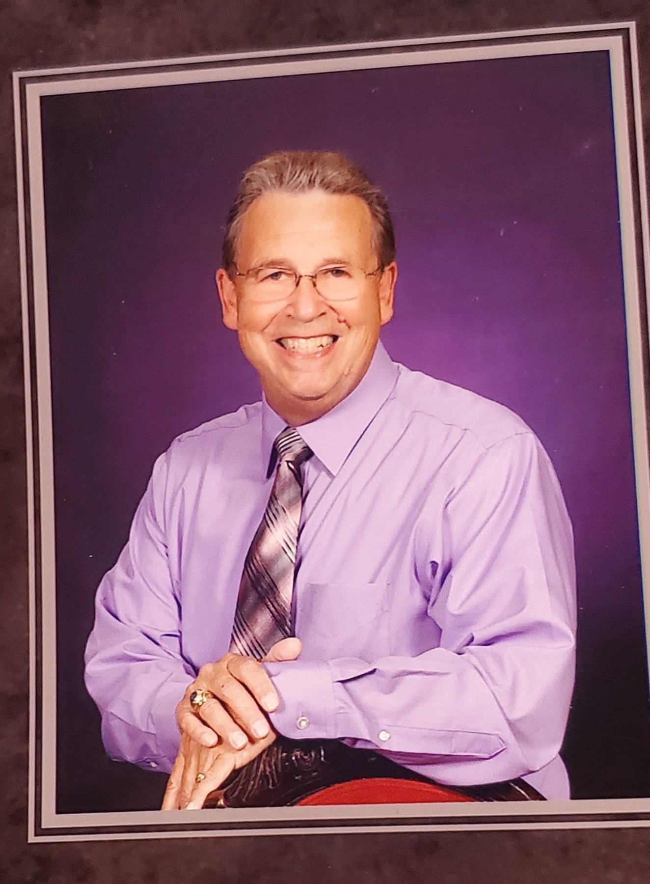 Obituario de Douglas A. Hayes