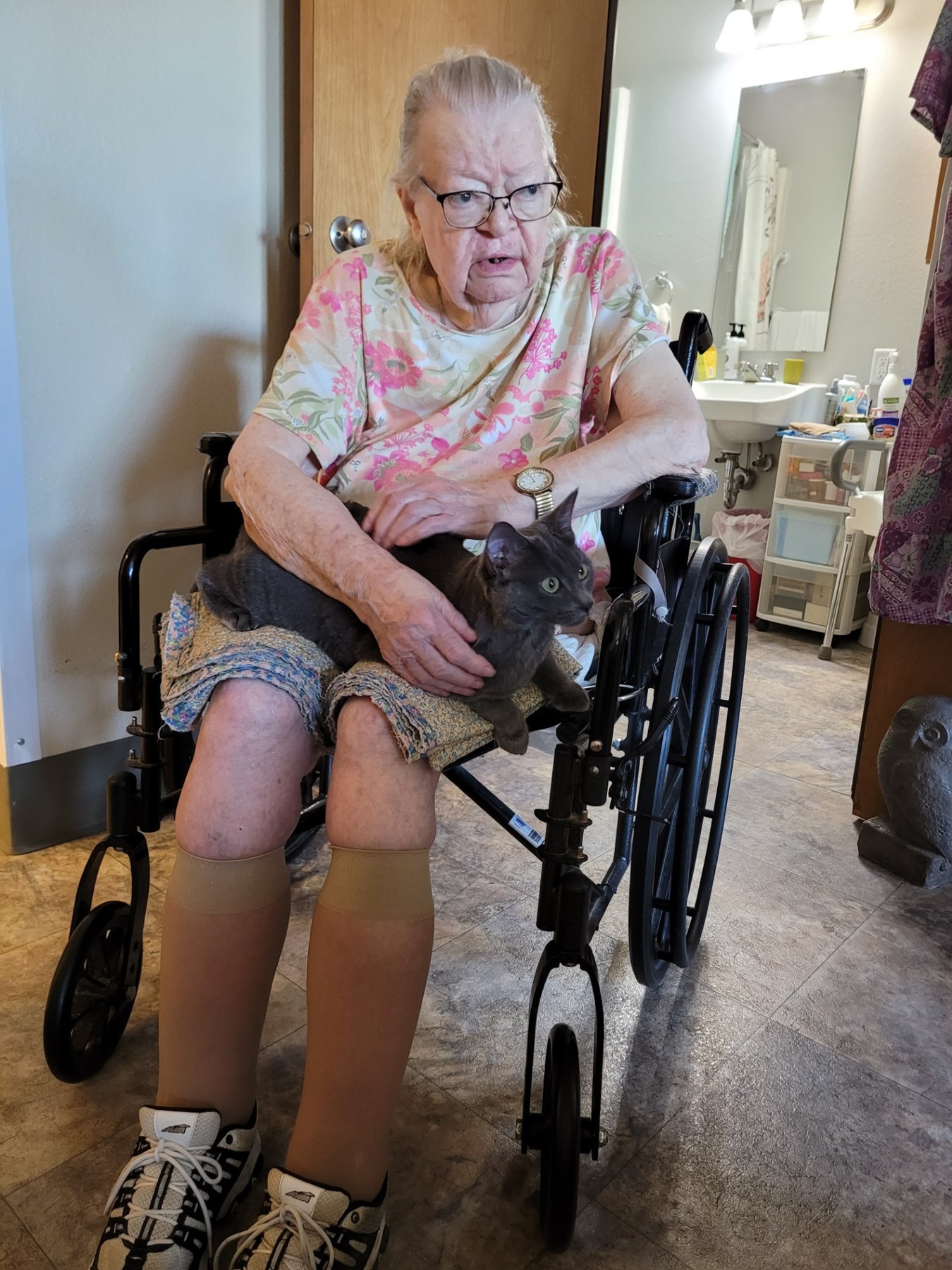 Avis de décès de Lola L. Halsband