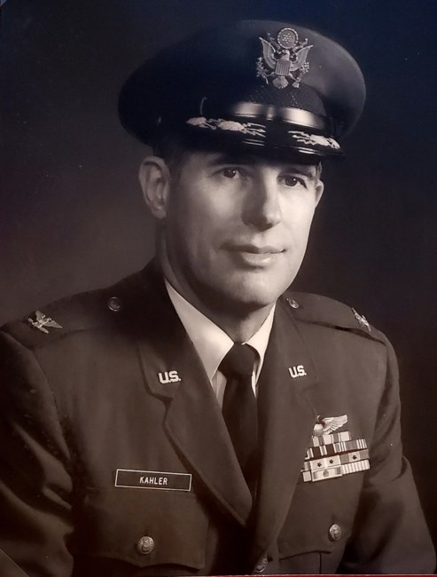 Obituario de Richard Eugene Kahler