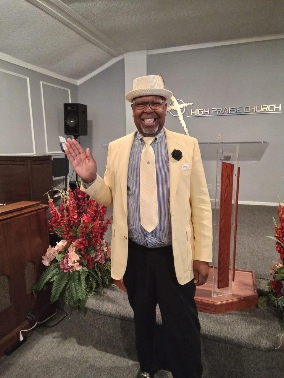 Avis de décès de Ronnie Holliness