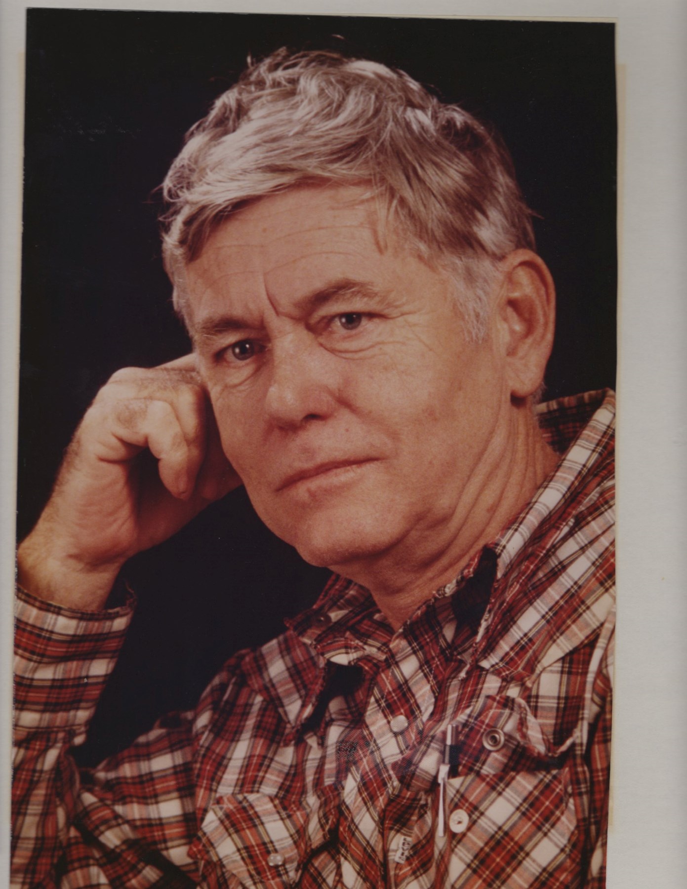 Obituario de William Crowe