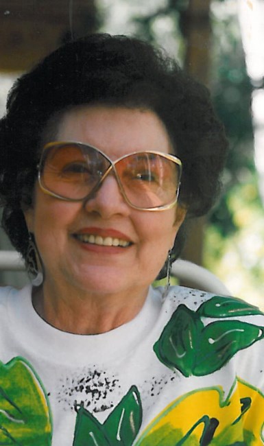 Obituary of Yvonne Whitaker Hawkins