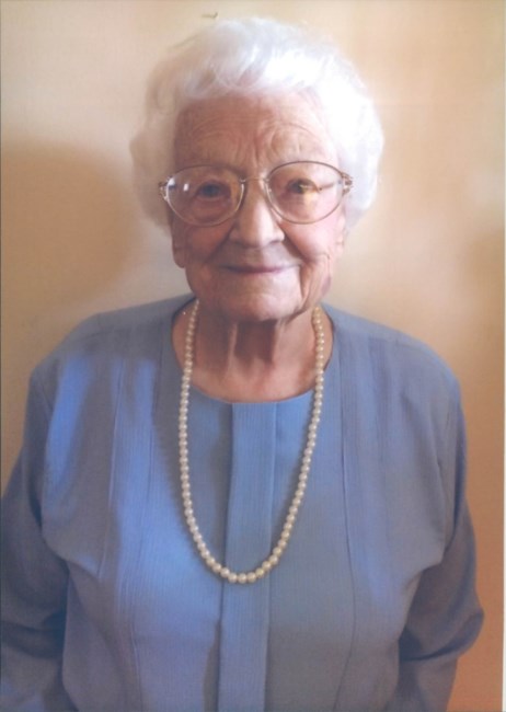 Obituary of Mae S Van Camp