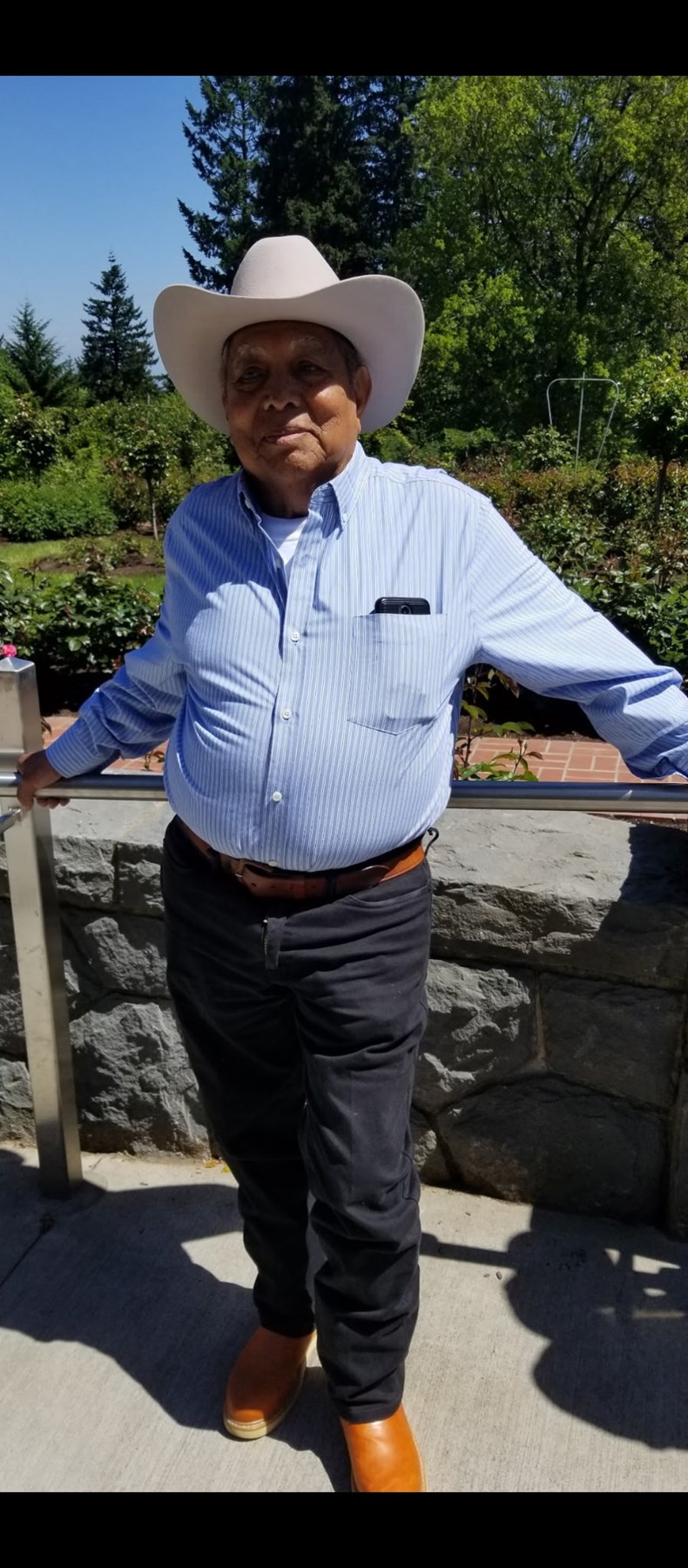 Obituary of Maximo Hernandez Comparan