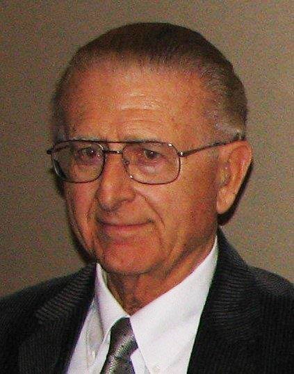 Obituario de Dr. Charles Nicholas Banner