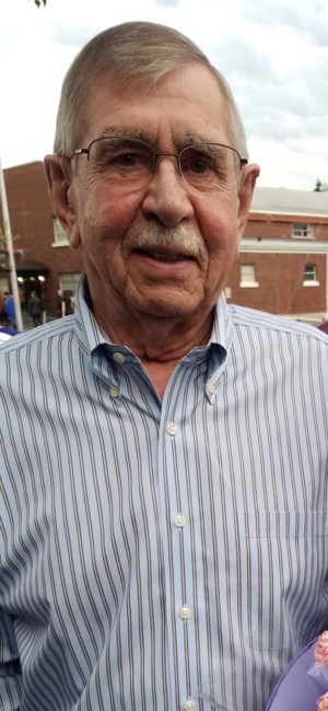 Obituary of Eugene Dale Thom