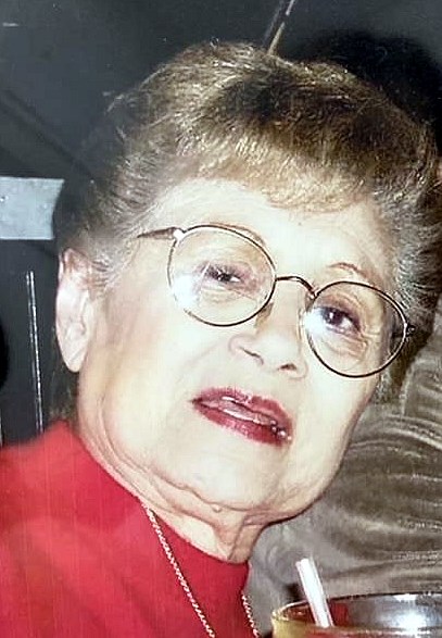 Obituary of Amelia Verduzco