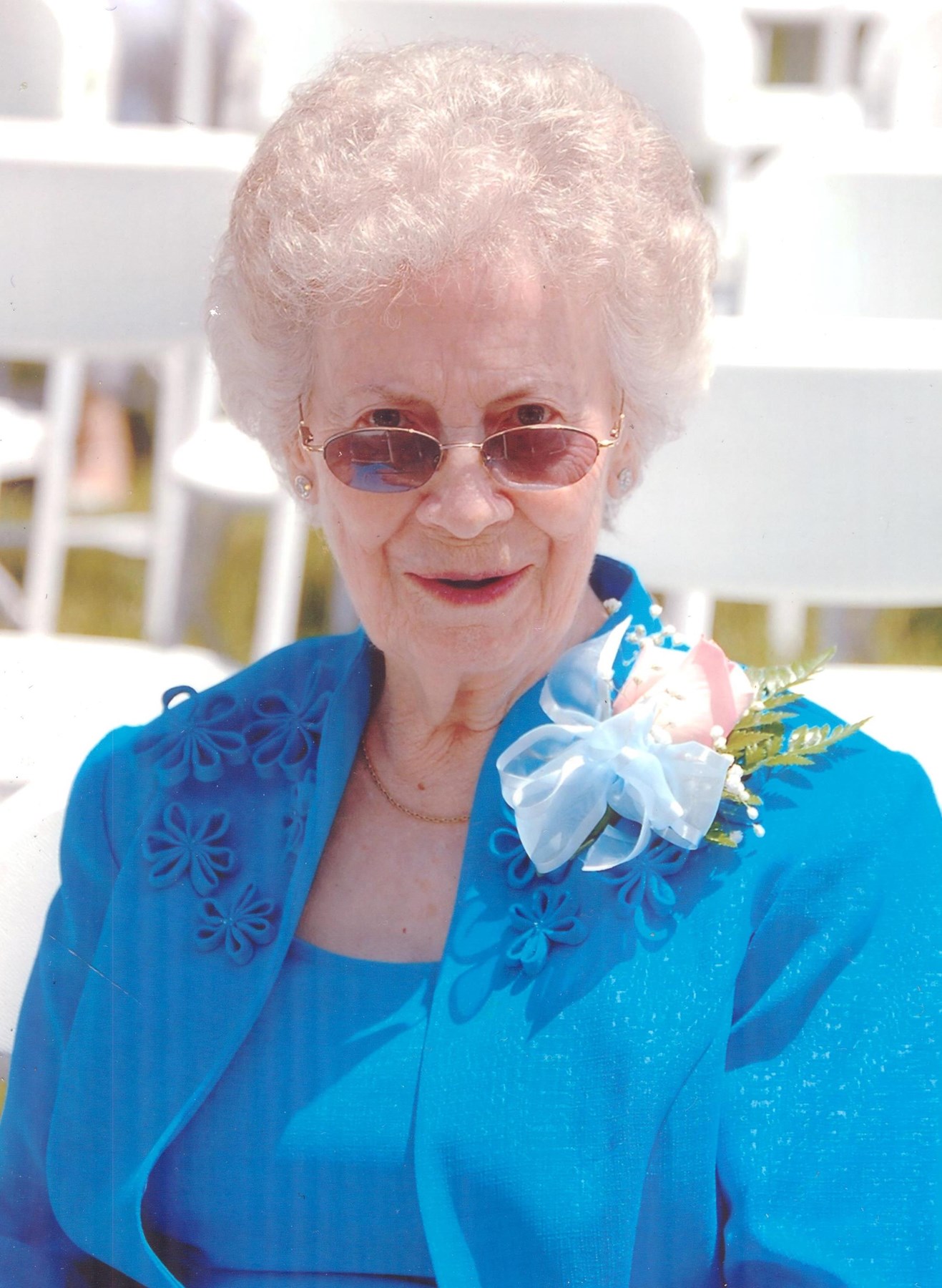 Obituary of Frances Williams Helms