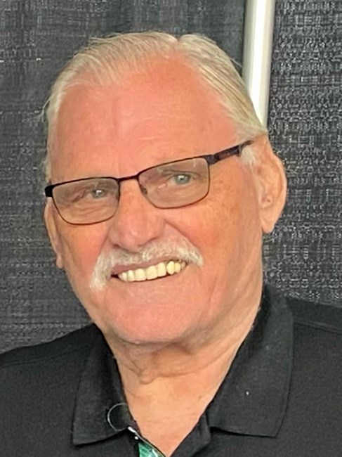 Obituary of Robert Mikel Lochbaum