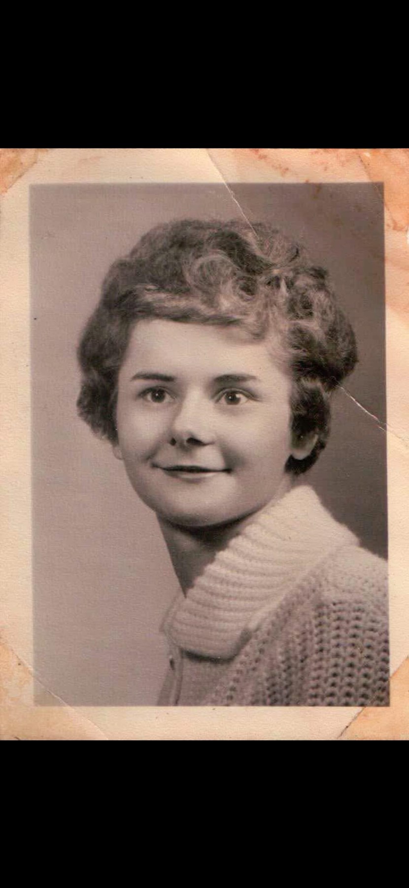 Obituary of Suzanne Rose Woods