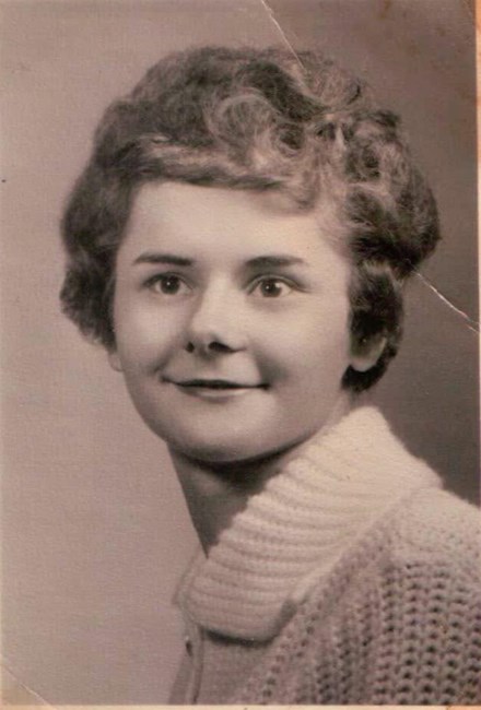 Obituary of Suzanne Rose Woods